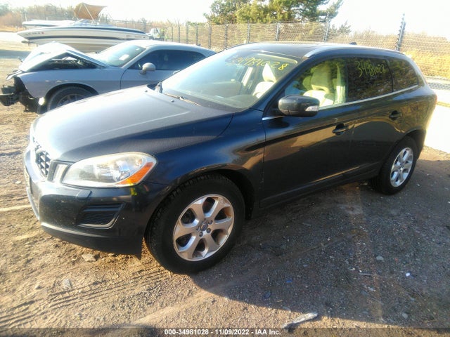 Volvo Xc60 3.2l 2013 YV4952DLXD2456636 Image 2