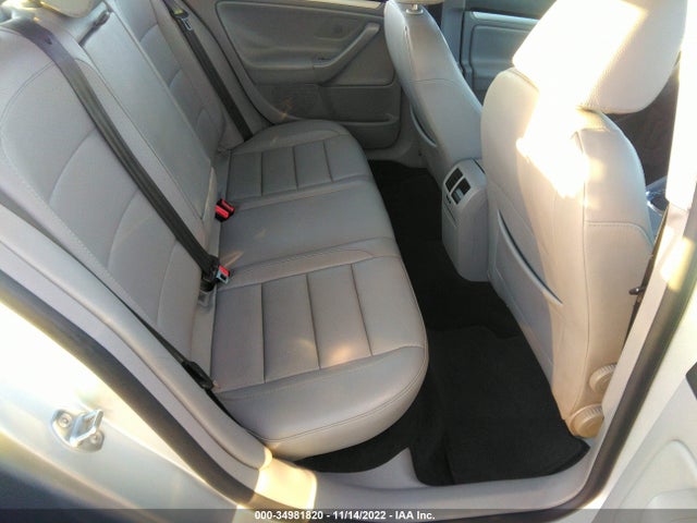 2009 VOLKSWAGEN JETTA SEDAN SE/SEL VIN: 3VWRM71K69M025268