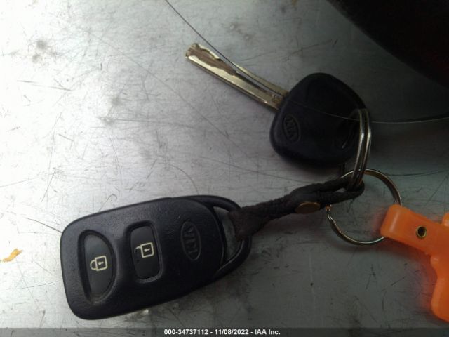 5XYKT4A29DG322921 KIA SORENTO LX