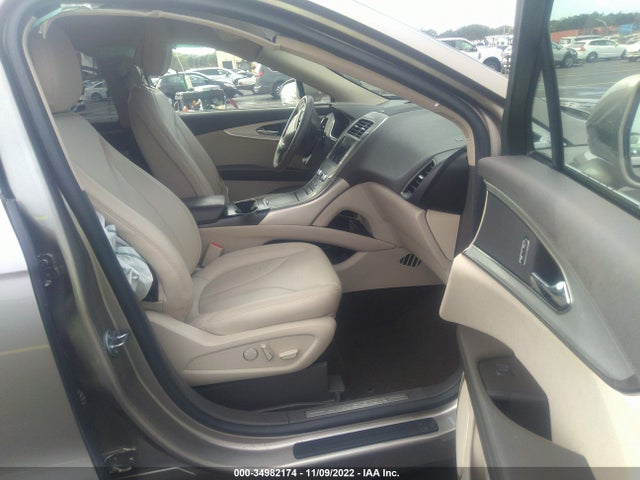 2020 Lincoln Nautilus, VIN: 2LMPJ6J97LBL23167