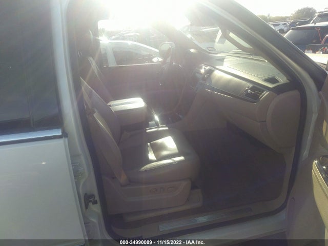 Cadillac Escalade Esv Premium 2010 1GYUCJEF5AR199436 Image 6