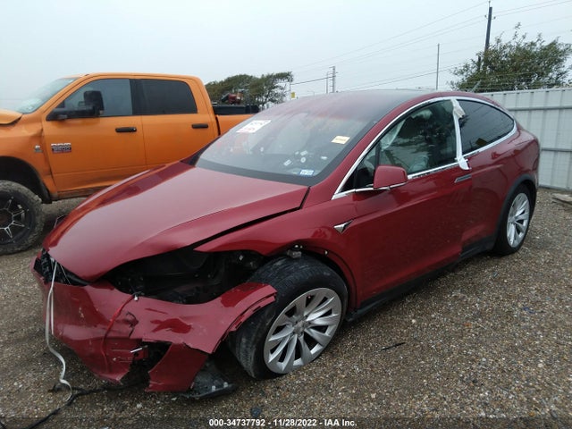 2019 Tesla Model X, VIN: 5YJXCBE25KF205250