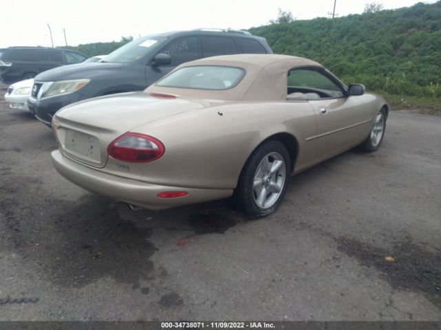 SAJGX2241WC022121 Jaguar XK8