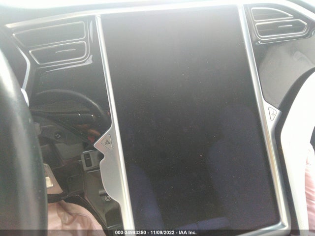 Tesla Model X 75d/100d/p100d 2018 5YJXCDE27JF088295 Image 8