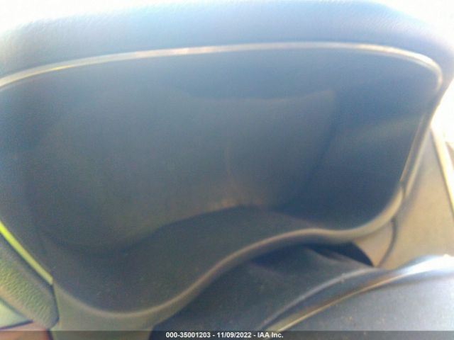 5LMCJ3D98HUL13511 Lincoln Mkc Reserve