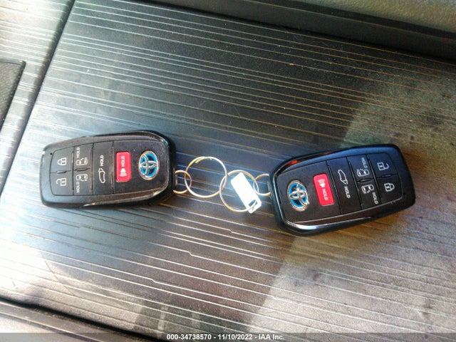 2021 Toyota Sienna, VIN: 5TDDSKFC2MS006183