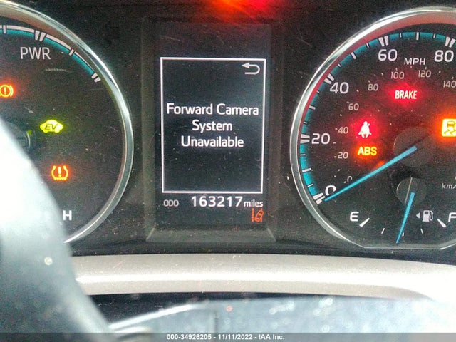 2017 Toyota RAV4, VIN: JTMRJREV8HD080293