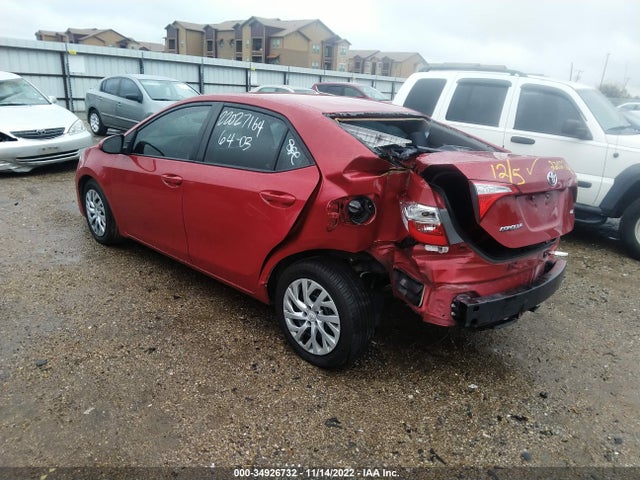 Toyota COROLLA LE 2018 5YFBURHE9JP826631 Image 3