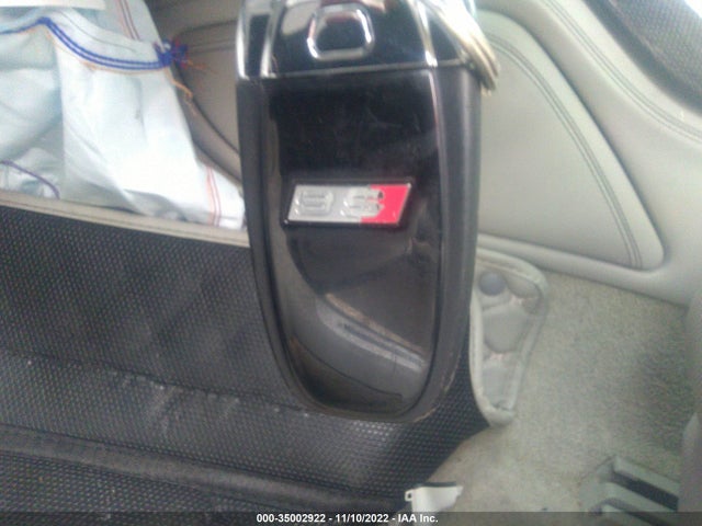 Audi S8 2013 WAUD2AFD2DN009929 Image 3