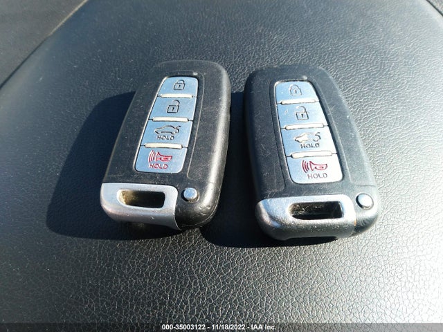 2011 HYUNDAI SONATA SE VIN: 5NPEC4AC5BH267900