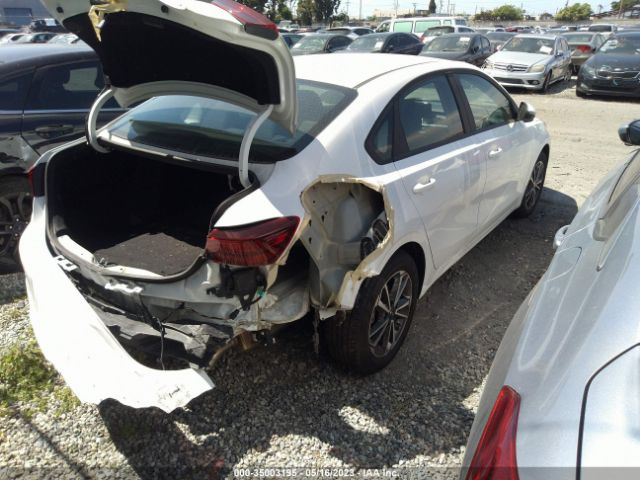 3KPF24AD1NE494302 KIA Forte Lxs