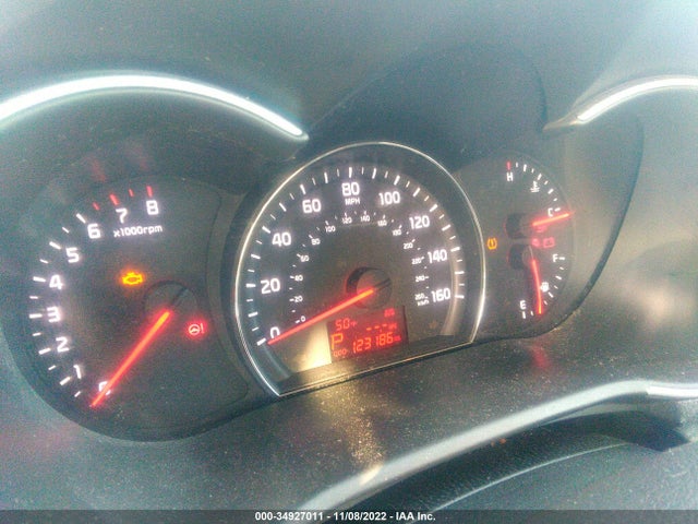 2014 KIA SORENTO LX VIN: 5XYKTCA62EG487577