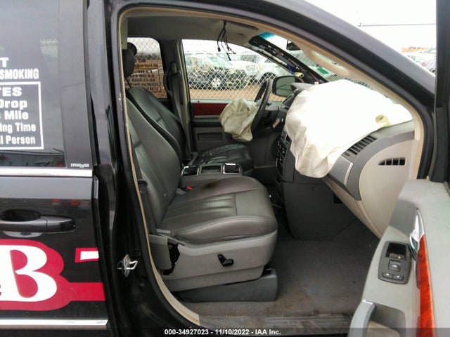2A8HR54179R525450 Chrysler Town & Country Touring