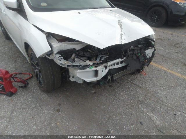 2018 Ford Focus, VIN: 1FADP3FE1JL203812