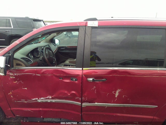 2C4RC1GG8FR740496 Chrysler Town & Country Limited Platinum