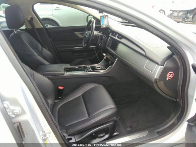SAJBD4BV9GCY09519 Jaguar Xf 35t Premium