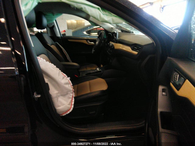 2022 Ford Escape, VIN: 1FMCU9DZ5NUA02062