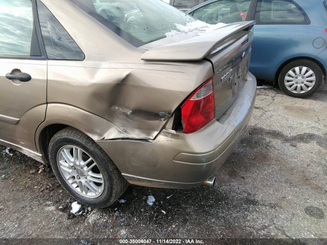 2005 FORD FOCUS ZX4 VIN: 1FAFP34N85W143088