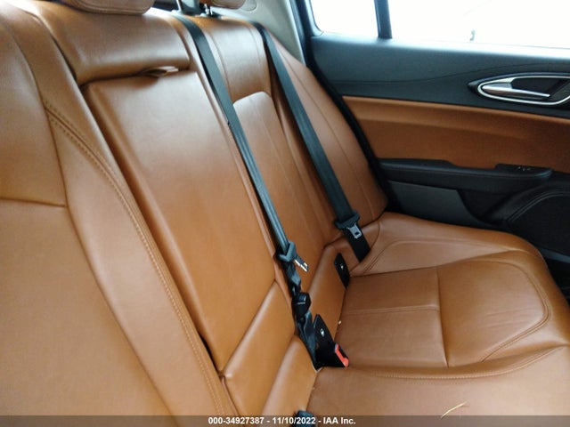 2017 Alfa Romeo Giulia, VIN: ZARFAEBNXH7553227