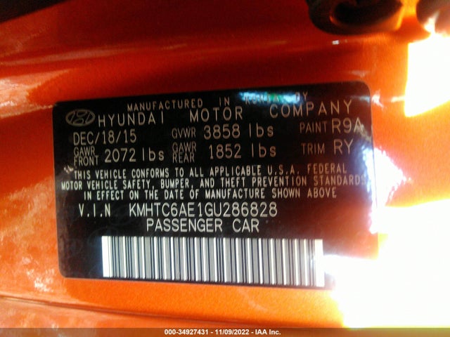 2016 Hyundai Veloster, VIN: KMHTC6AE1GU286828