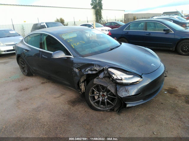Tesla MODEL 3 2019 5YJ3E1EA5KF421156 zdjęcie główne