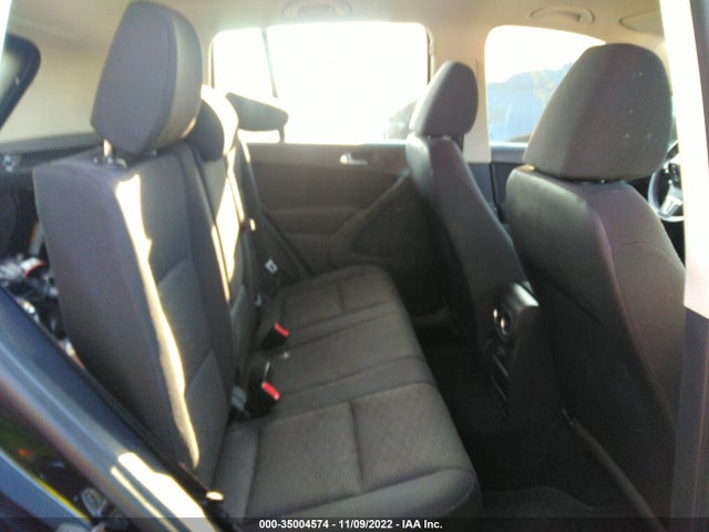 2018 Volkswagen Tiguan, VIN: WVGAV7AX8JK000565