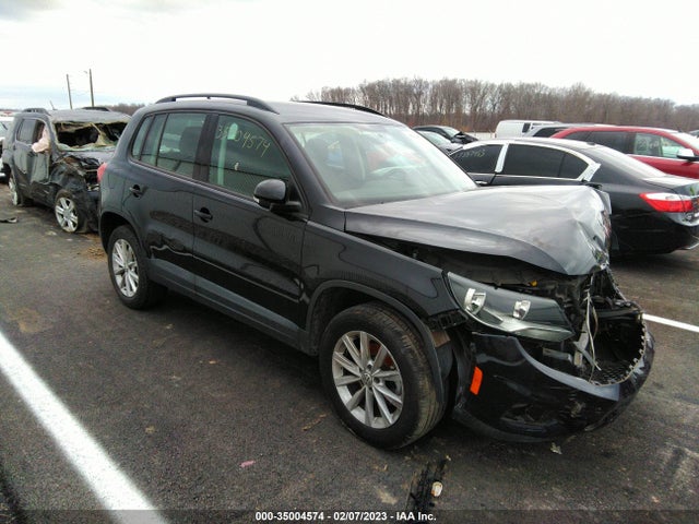 2018 Volkswagen Tiguan, VIN: WVGAV7AX8JK000565