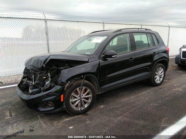 2018 Volkswagen Tiguan, VIN: WVGAV7AX8JK000565