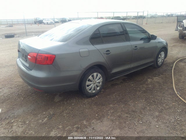3VW2K7AJ4EM406772 Volkswagen Jetta Sedan S