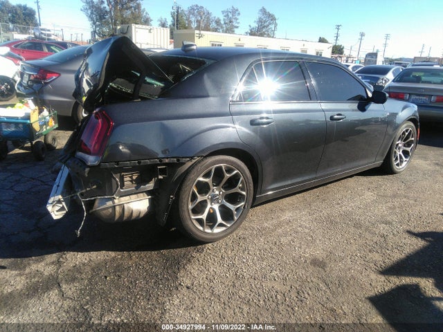2018 Chrysler 300, VIN: 2C3CCABG2JH243329