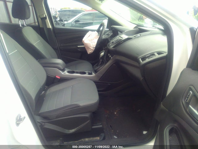 2015 Ford Escape, VIN: 1FMCU0G9XFUB50653