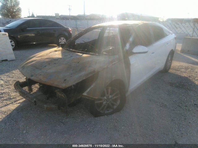 Hyundai SONATA SE 2017 5NPE24AF6HH586308 Image 2