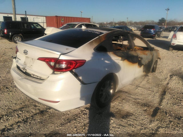 Hyundai SONATA SE 2017 5NPE24AF6HH586308 Image 4