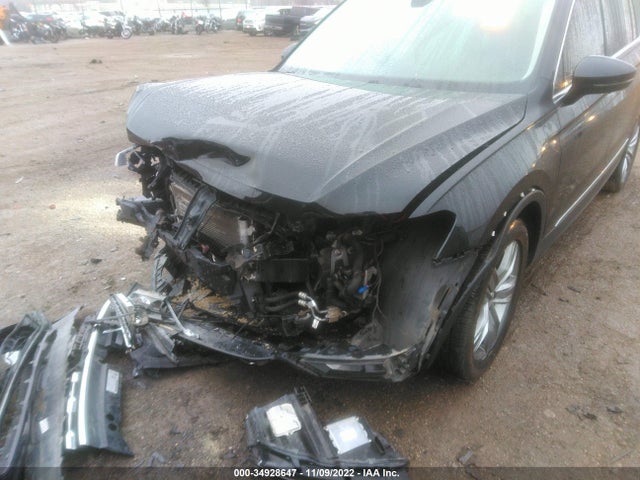 2018 Volkswagen Tiguan, VIN: 3VV4B7AX1JM142115