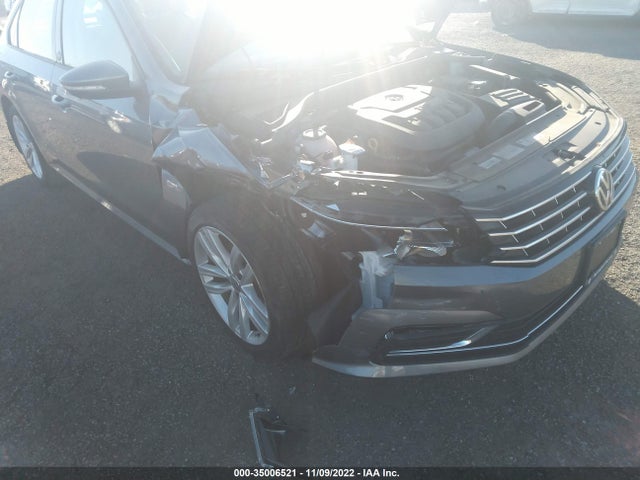 1VWLA7A35KC005155 Volkswagen Passat 2.0t Wolfsburg Edition