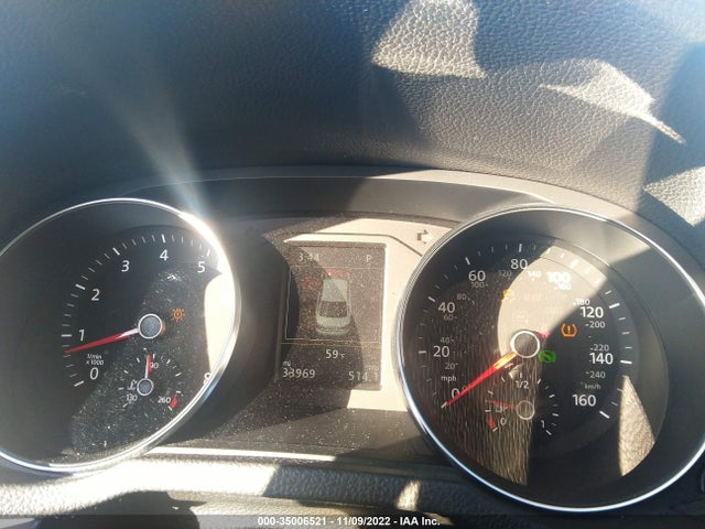 1VWLA7A35KC005155 Volkswagen Passat 2.0t Wolfsburg Edition