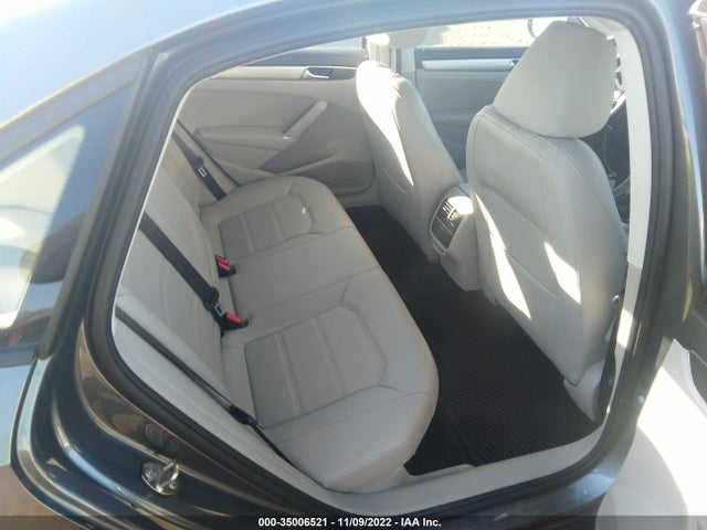 1VWLA7A35KC005155 Volkswagen Passat 2.0t Wolfsburg Edition