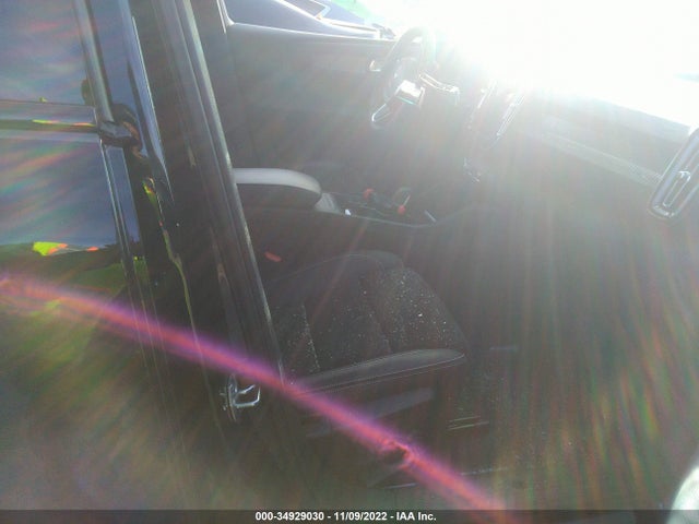 2021 VOLVO XC40 R-DESIGN VIN: YV4162UM5M2449533