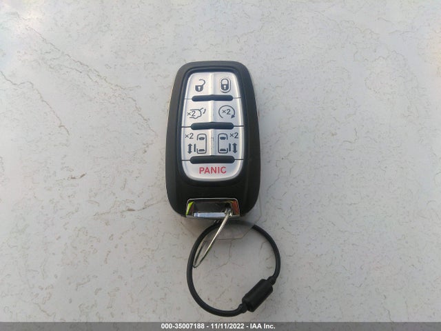 2021 Chrysler Pacifica Hybrid, VIN: 2C4RC1L79MR596539