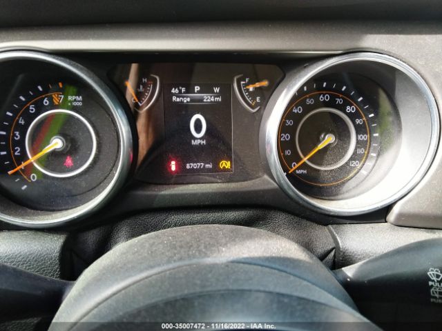 1C4HJXDG4JW157741 Jeep Wrangler Unlimited Sport S