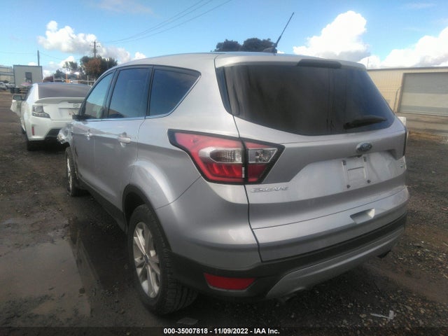Ford ESCAPE SE 2017 1FMCU0GD5HUC27002 Image 3