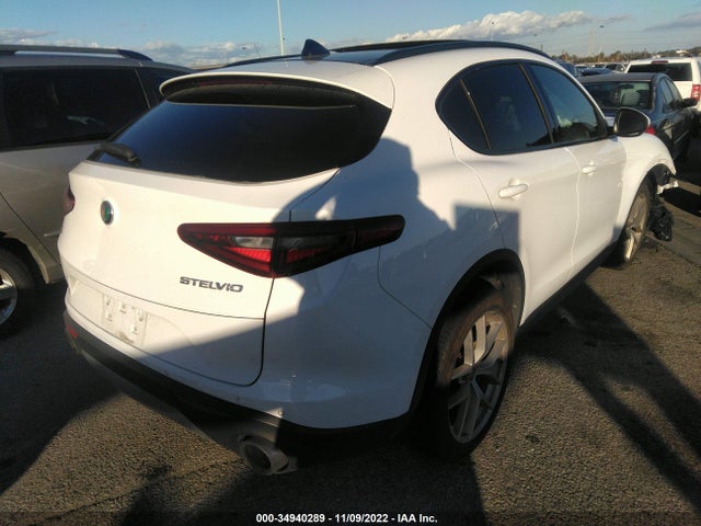 ZASFAKNN4J7B93499 Alfa Romeo Stelvio