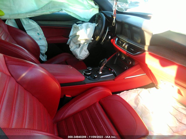 ZASFAKNN4J7B93499 Alfa Romeo Stelvio