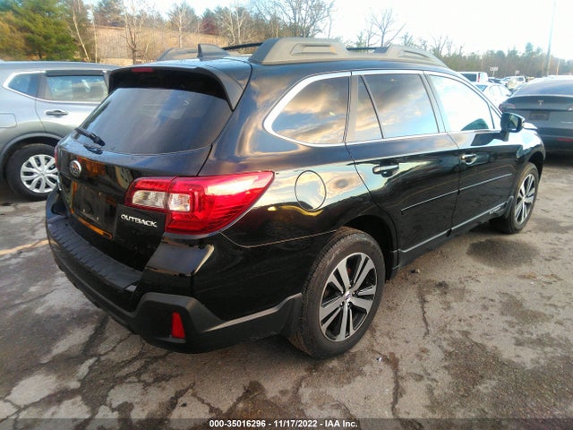 2018 Subaru Outback, VIN: 4S4BSAKC1J3223661