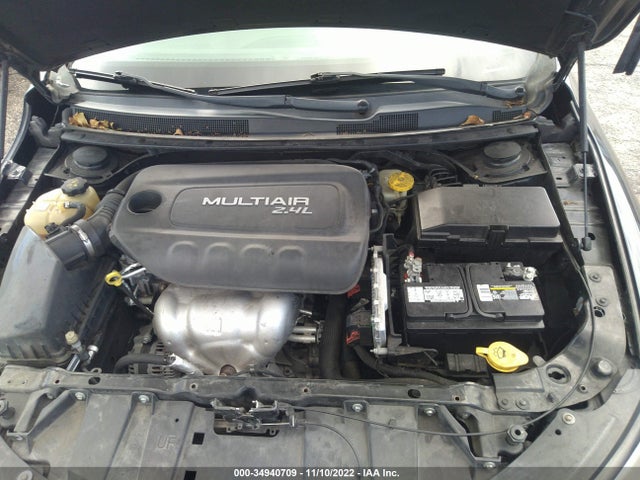 Chrysler 200 S 2015 1C3CCCBBXFN670868 Image 10