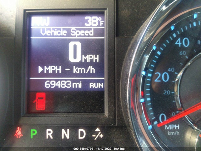 2015 Chrysler Town & Country, VIN: 2C4RC1BG2FR697930