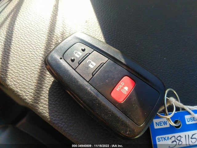 2021 TOYOTA RAV4 XLE VIN: 2T3W1RFV9MW176996