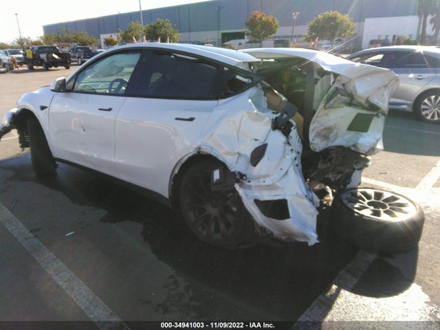 Tesla Model Y Long Range 2021 5YJYGDEEXMF269592 Image 5