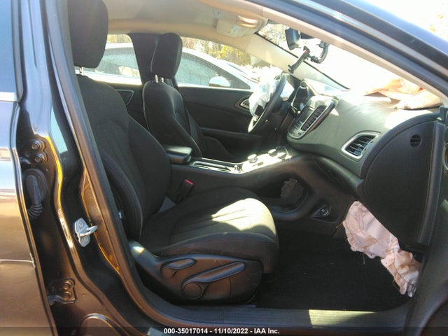 Chrysler 200 Limited 2015 1C3CCCAB6FN655298 Image 5