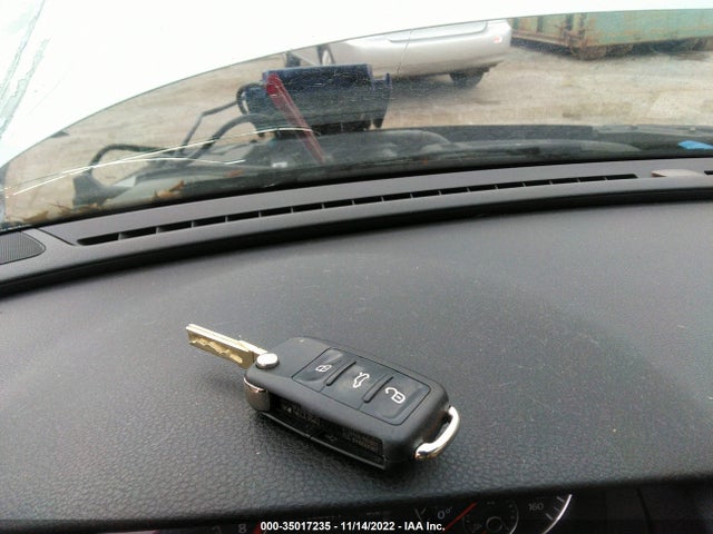 1VWBS7A35EC088308 Volkswagen PASSAT SE